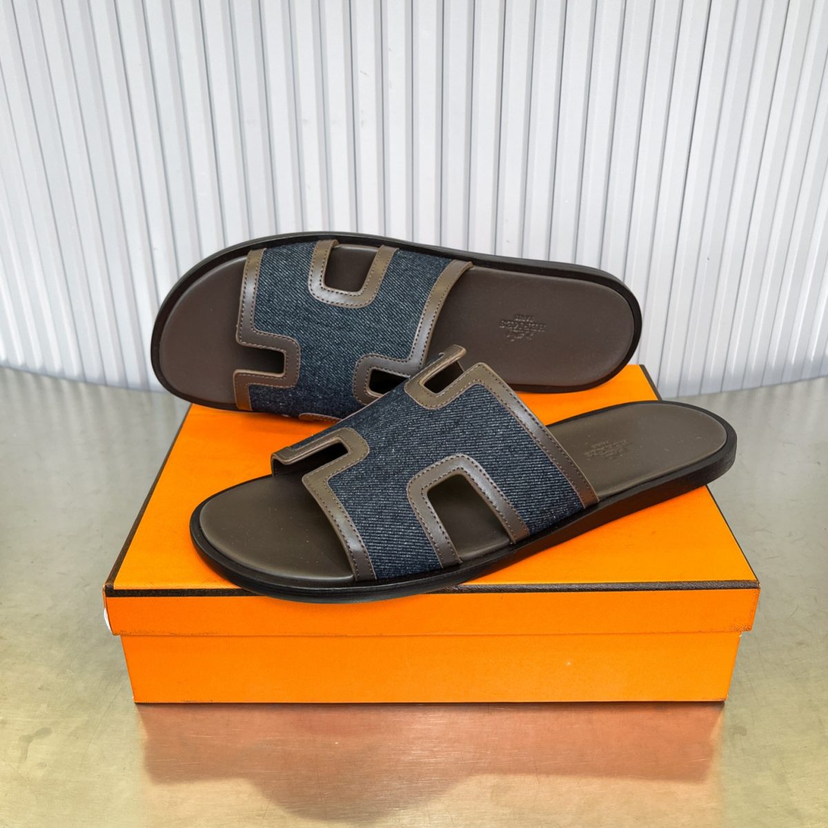 Hermes lzmir Sandals Size 40-45 - Image 2