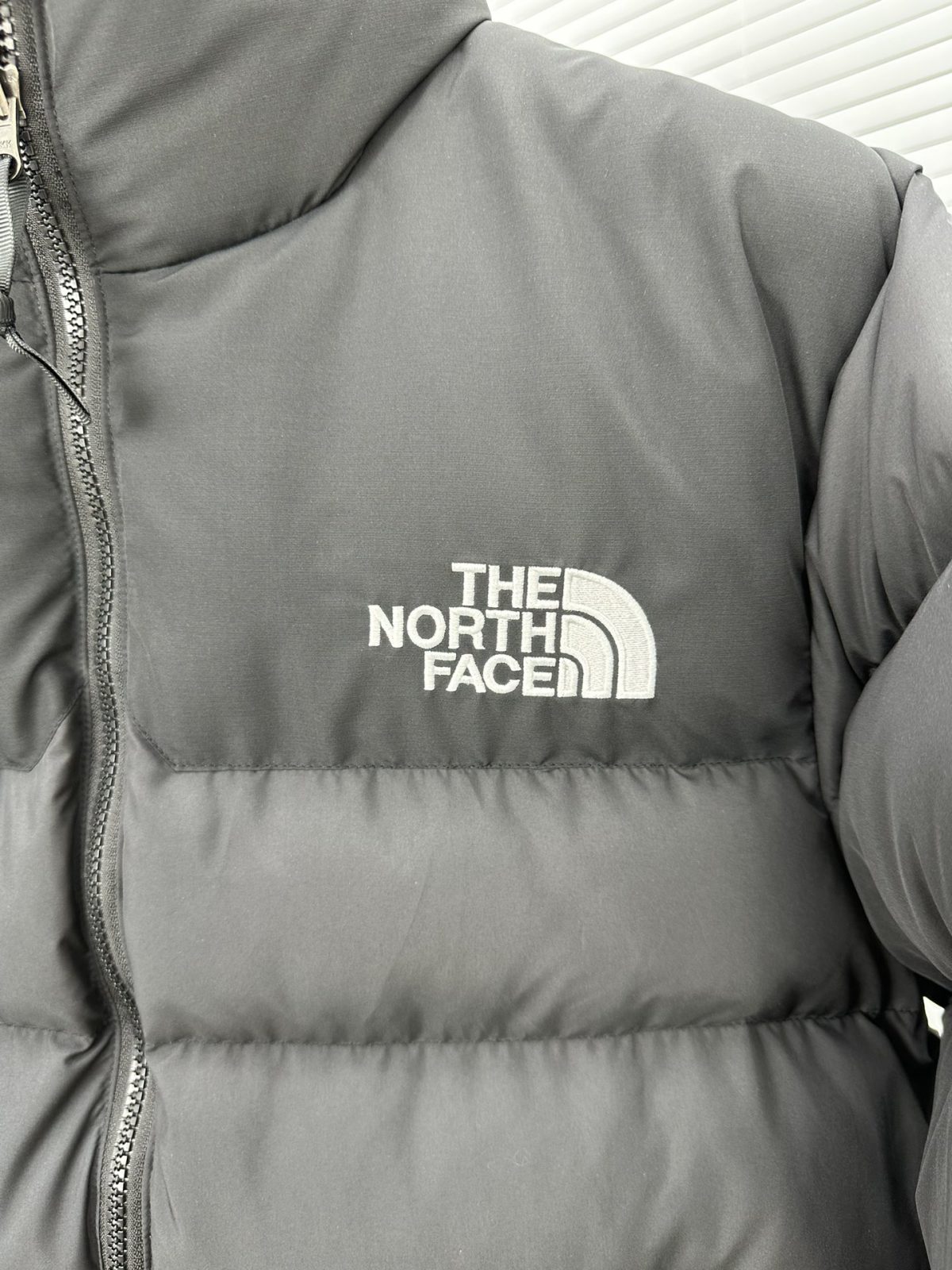 The North Face 1992 Men Women Winter Jacket XS-XXL - Image 4