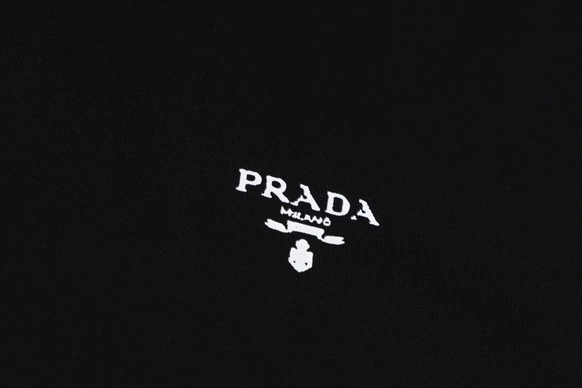 Prada Unisex T Shirt S-XL - Image 4