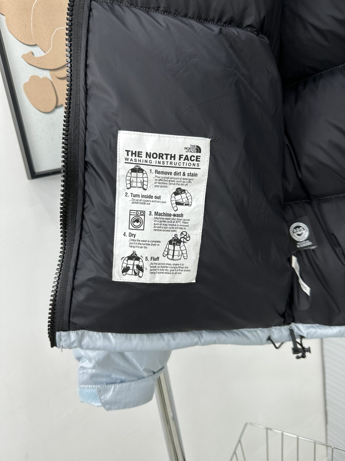 The North Face 1996 Men Women Winter Jacket XS-XXL - Image 8