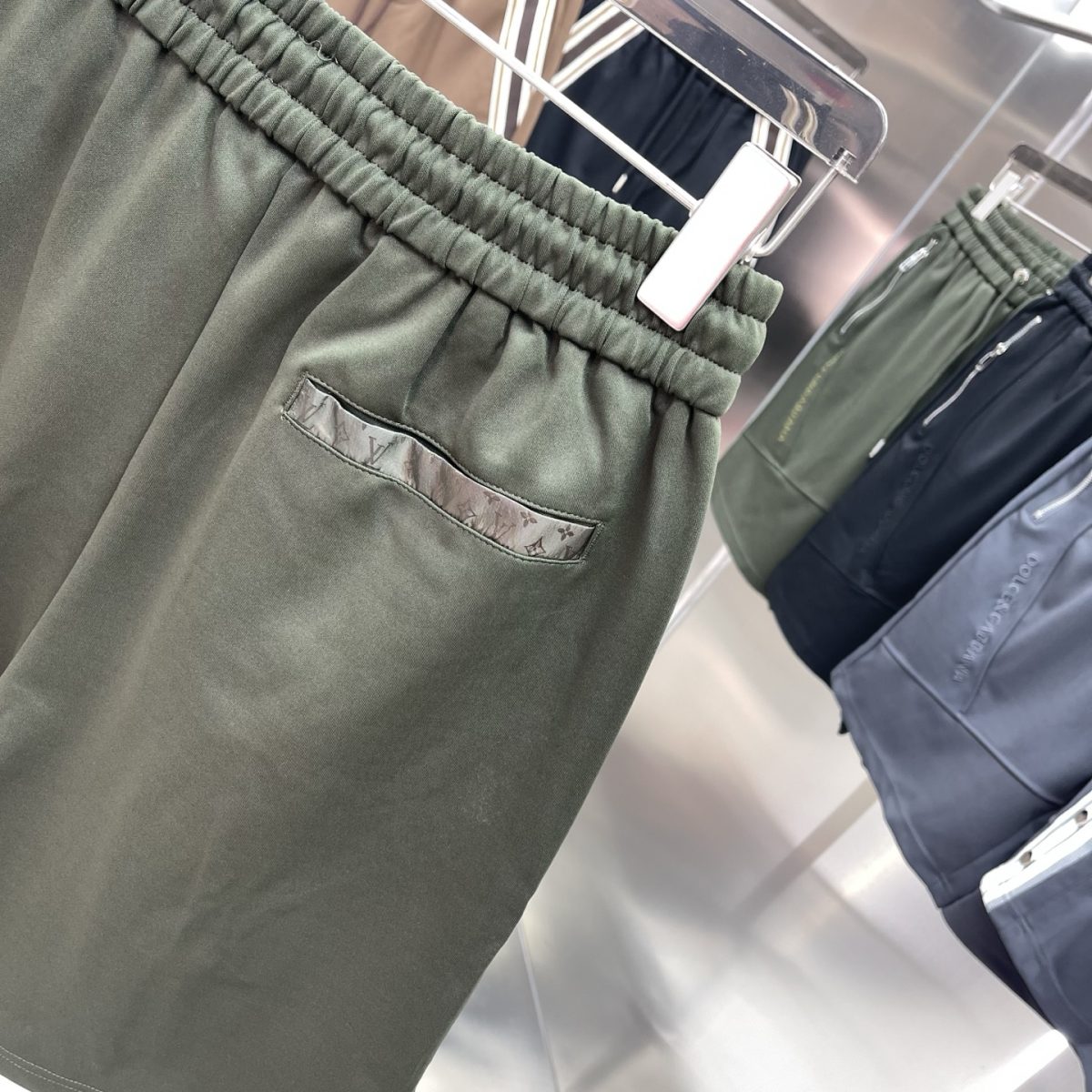 Louis Vuitton Shorts M-3XL - Image 2