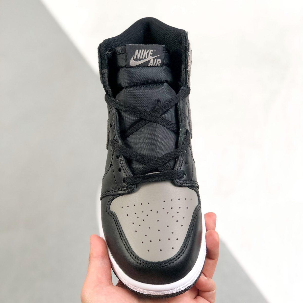 Nike Air Jordan 1 High Top Sneakers Shoes Gr. 36-46 - Image 2