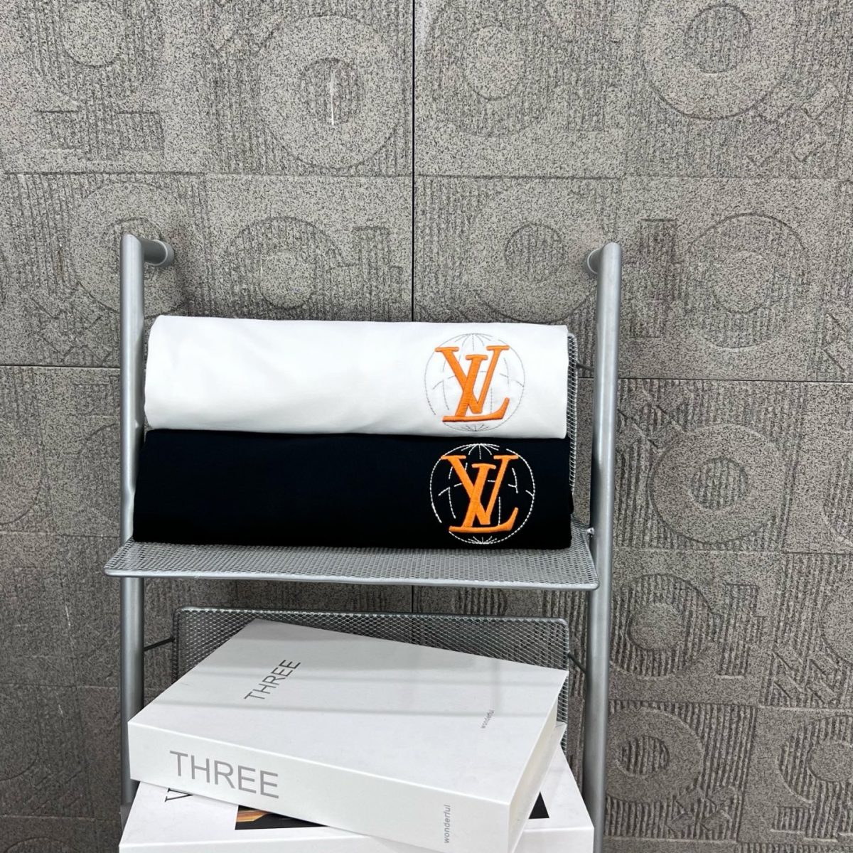 Louis Vuitton T Shirt  Embroider Logo Size XS-L - Image 10
