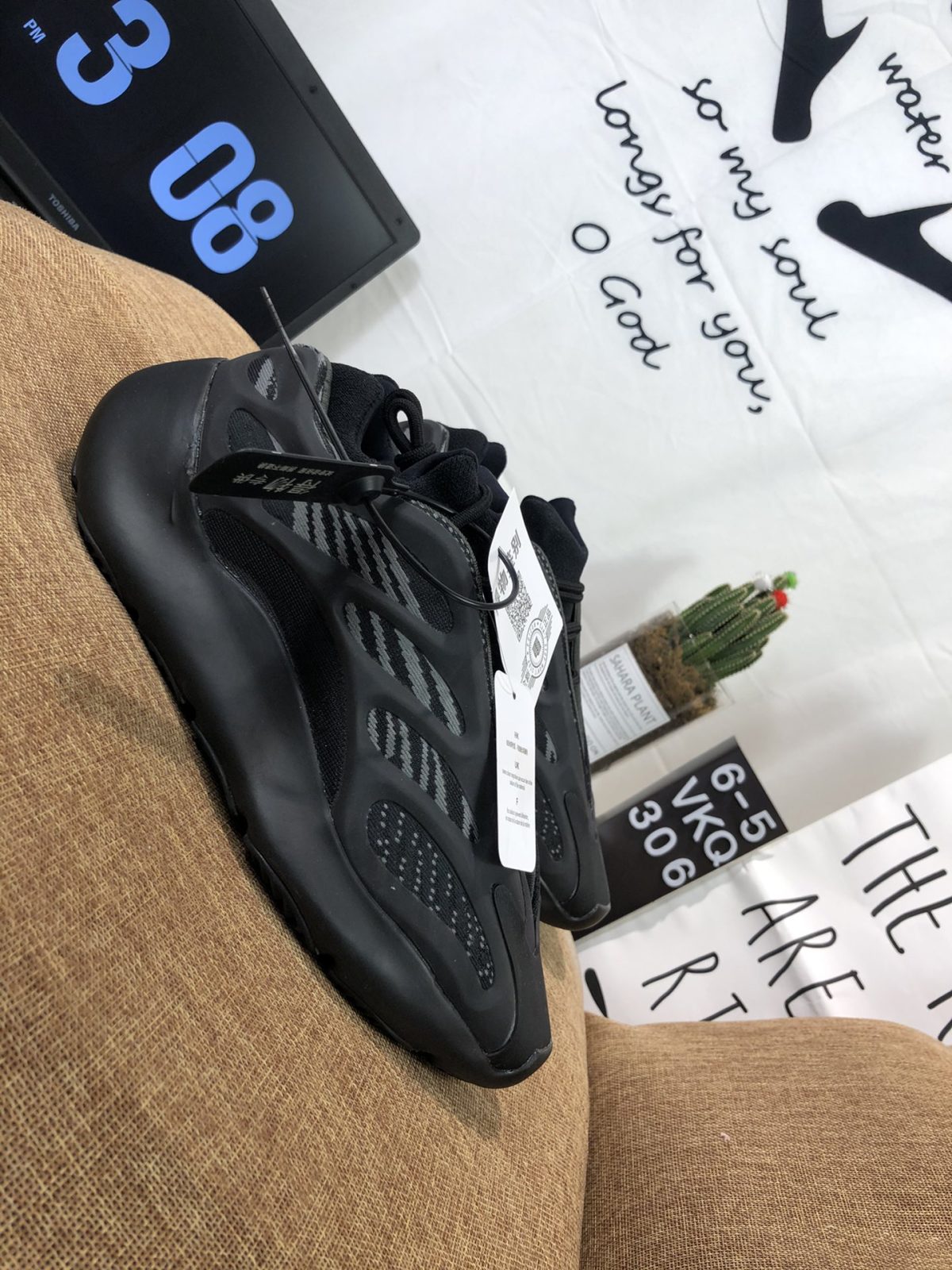 Yeezy 700 V3  Azael  Mens/Women's Sneakers Shoes 36 - 45 - Image 4