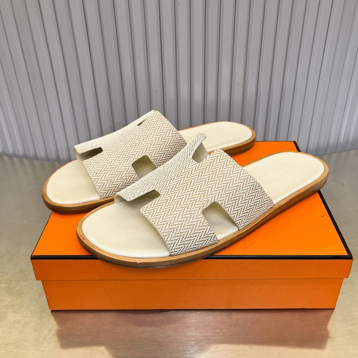 Hermes lzmir Sandals Size 40-45 - Image 1