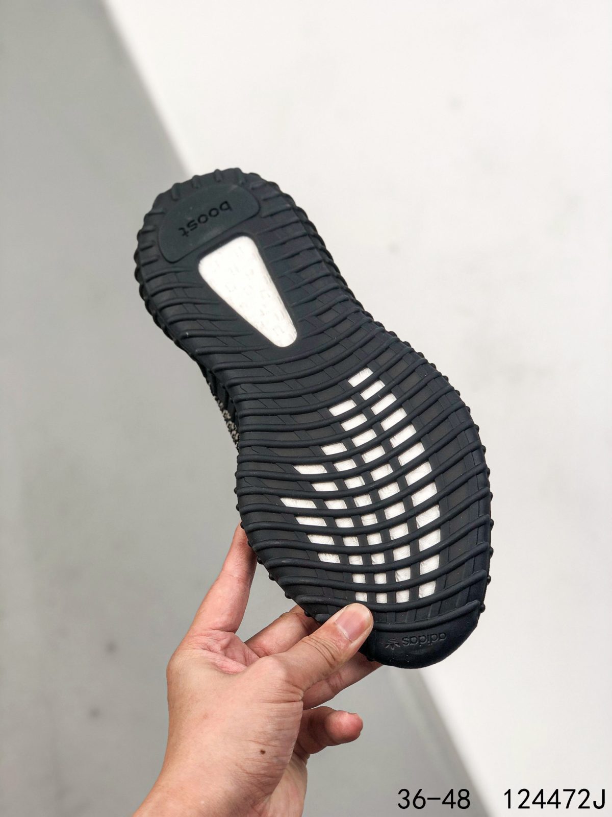 Yeezy 350 Boost 350 V2 Mens/Women Sneakers Shoes Black1 36 - 45 - Image 4