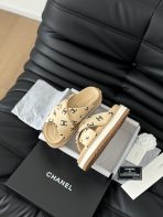 Chanel 2024 New Slippers Size 36-41 - Image 3