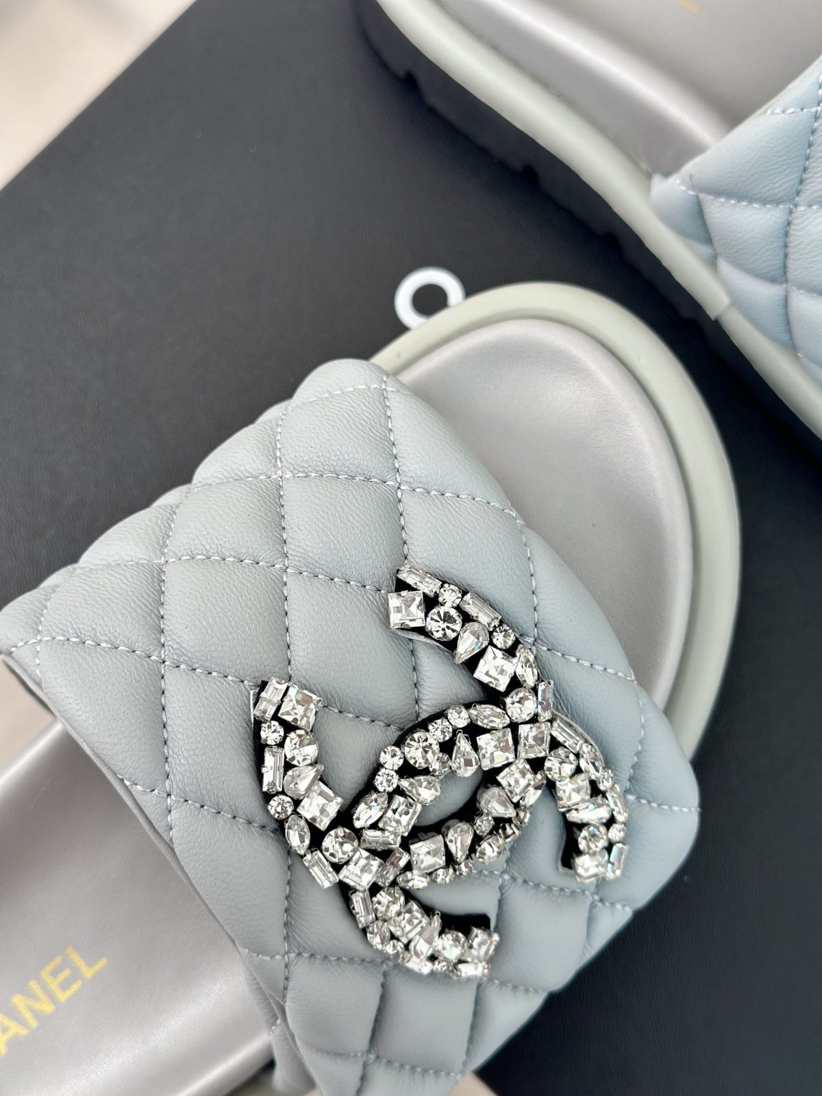 Chanel 2024 New Slippers Size 36-41 - Image 7