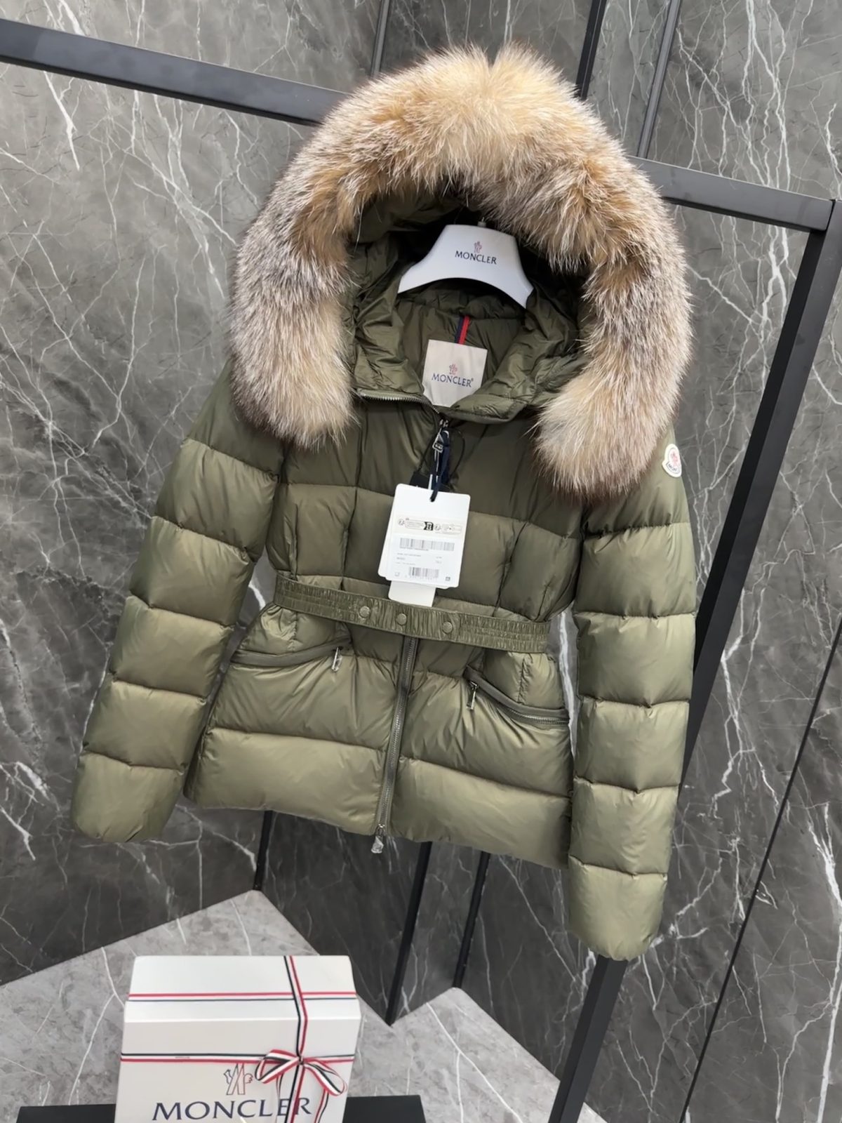 Moncler Boed Women Down Jacket Size S-XL - Image 7