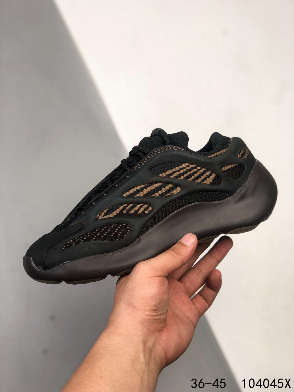 Yeezy 700 V3 Mens/Women's Sneakers Shoes 36 - 45 - Image 2