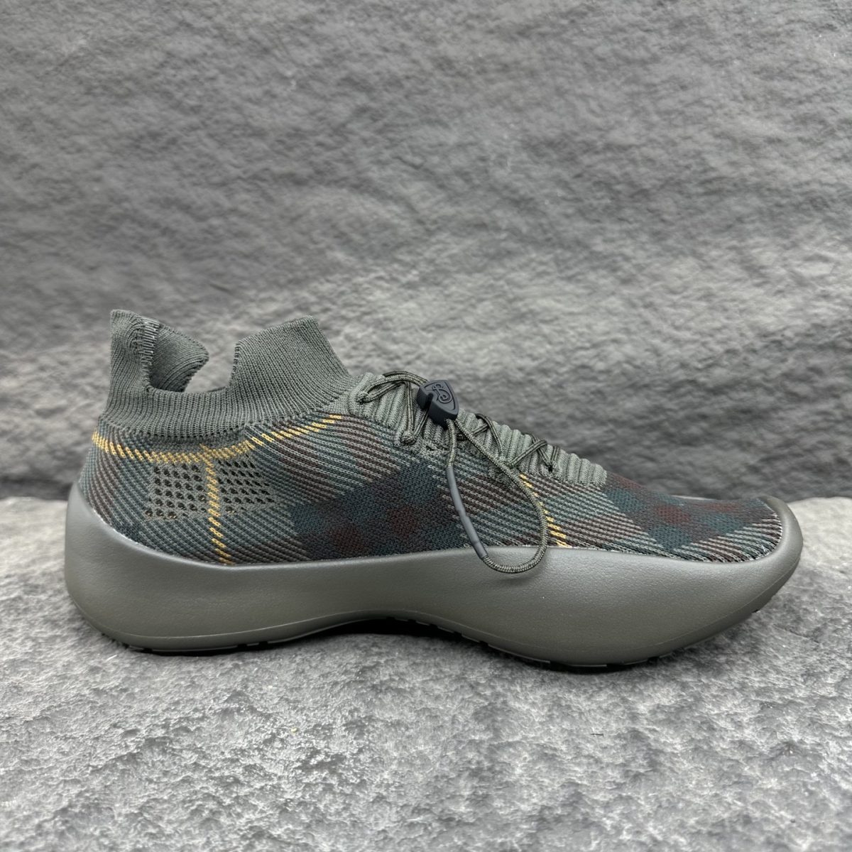 Burberry Neptune Men Sneaker Size 39-46 - Image 9