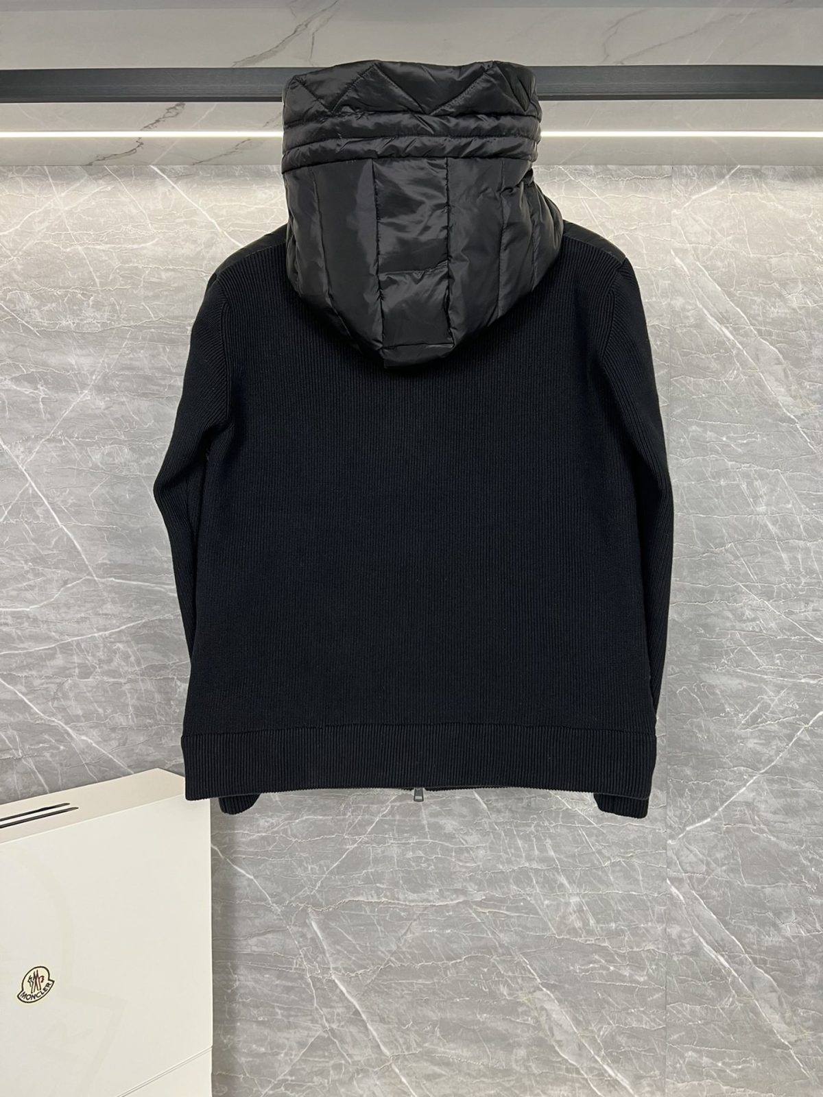 Moncler Men Winter Jacket Size M-3XL - Image 4