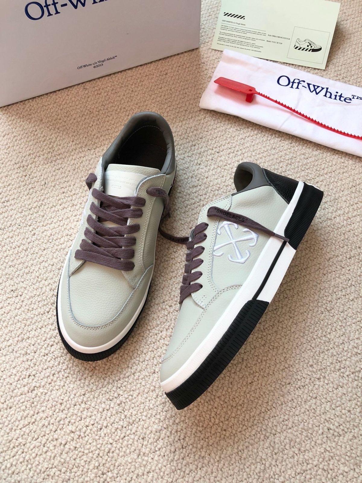 OFF White 2024ss New Low Vulcanized Sneaker Size 36-45 - Image 4