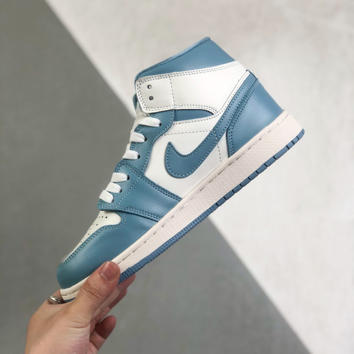 Nike Air Jordan 1 High Top Sneakers Shoes Gr. 36-46 - Image 3