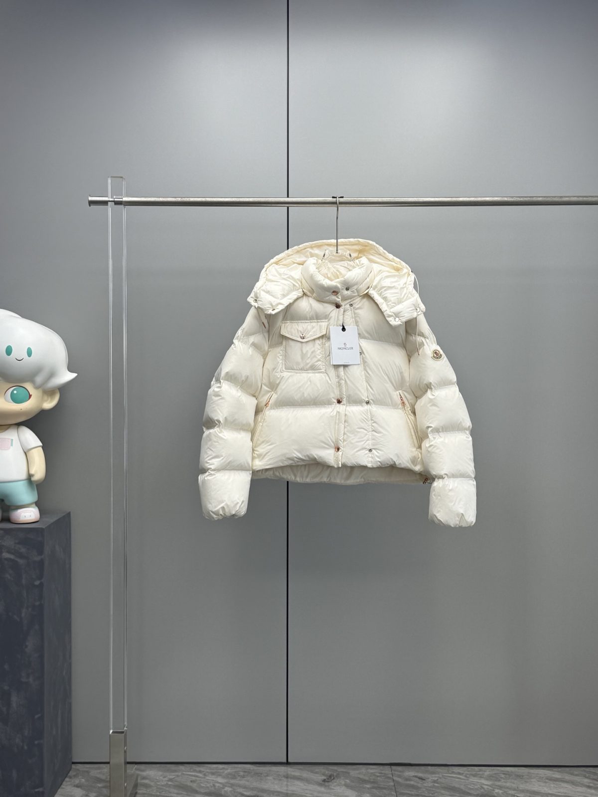 Moncler 25ss Erea Women Down Jacket Size S-L - Image 1