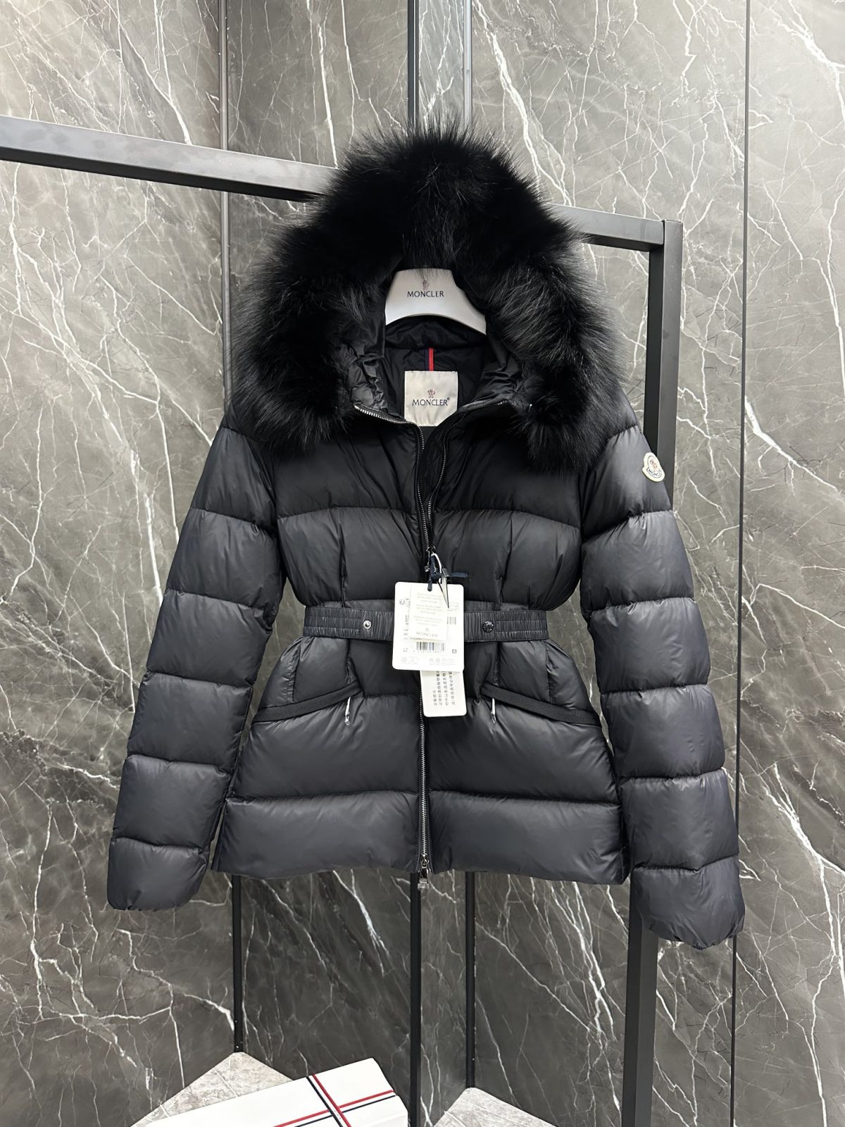 Moncler Boed Women Down Jacket Size S-XL - Image 4