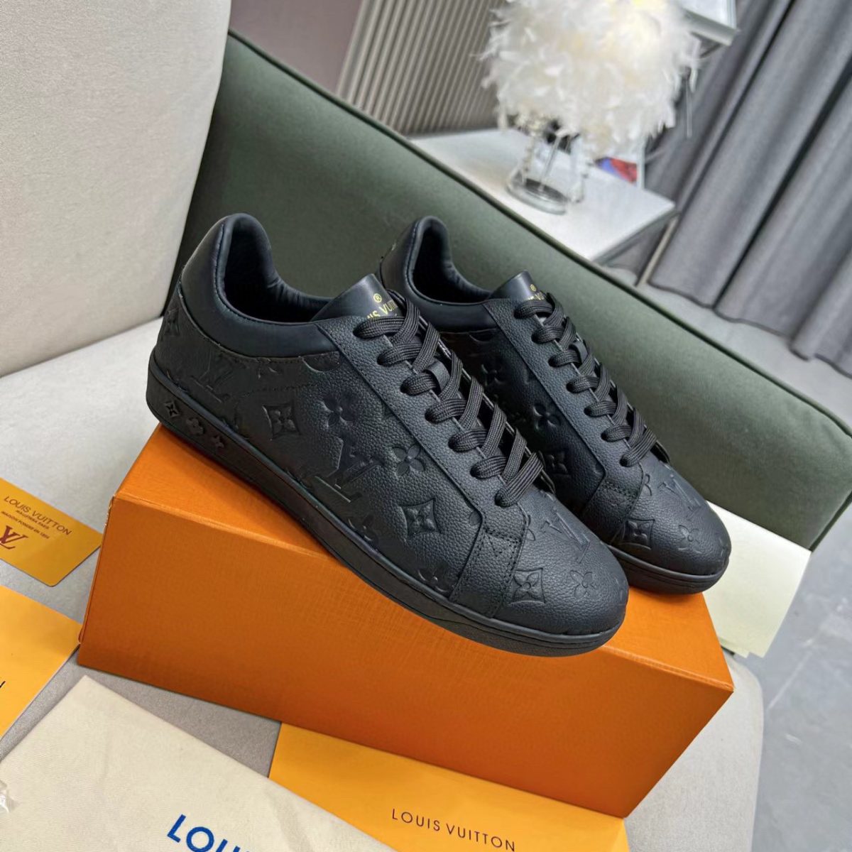 Louis Vuitton Luxembourg Sneaker Size 39-45 4-Color - Image 1