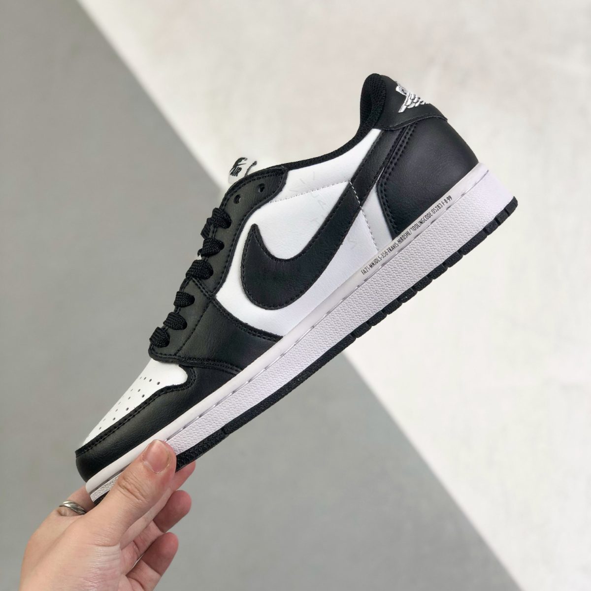 Nike Air Jordan 1 x Travis Scott Low Top Sneaker Shoes Gr. 36-46 - Image 3