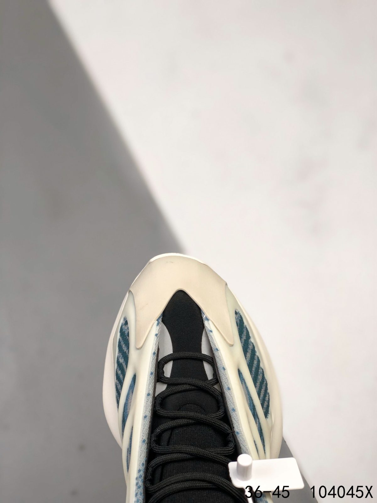 Yeezy 700 V3 Mens/Women's Sneakers Shoes 36 - 45 - Image 6