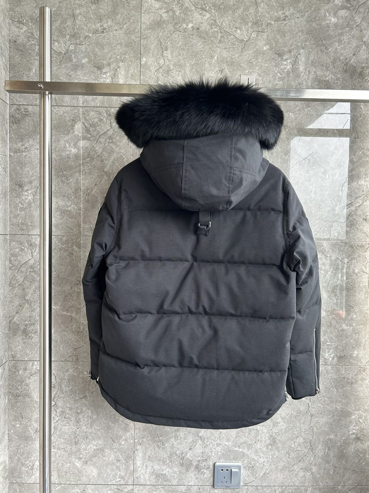 Moose Knuckles 06 Men Winter Jacket Size S-XXL - Image 2
