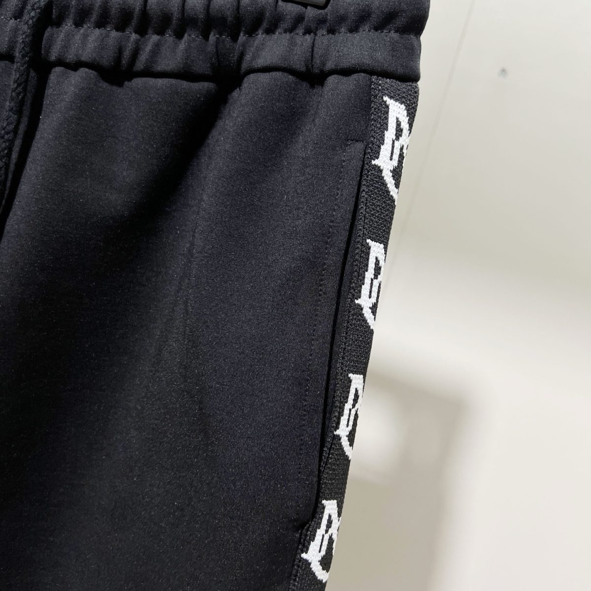 Moncler Unisex Pants Size S-XXL - Image 8