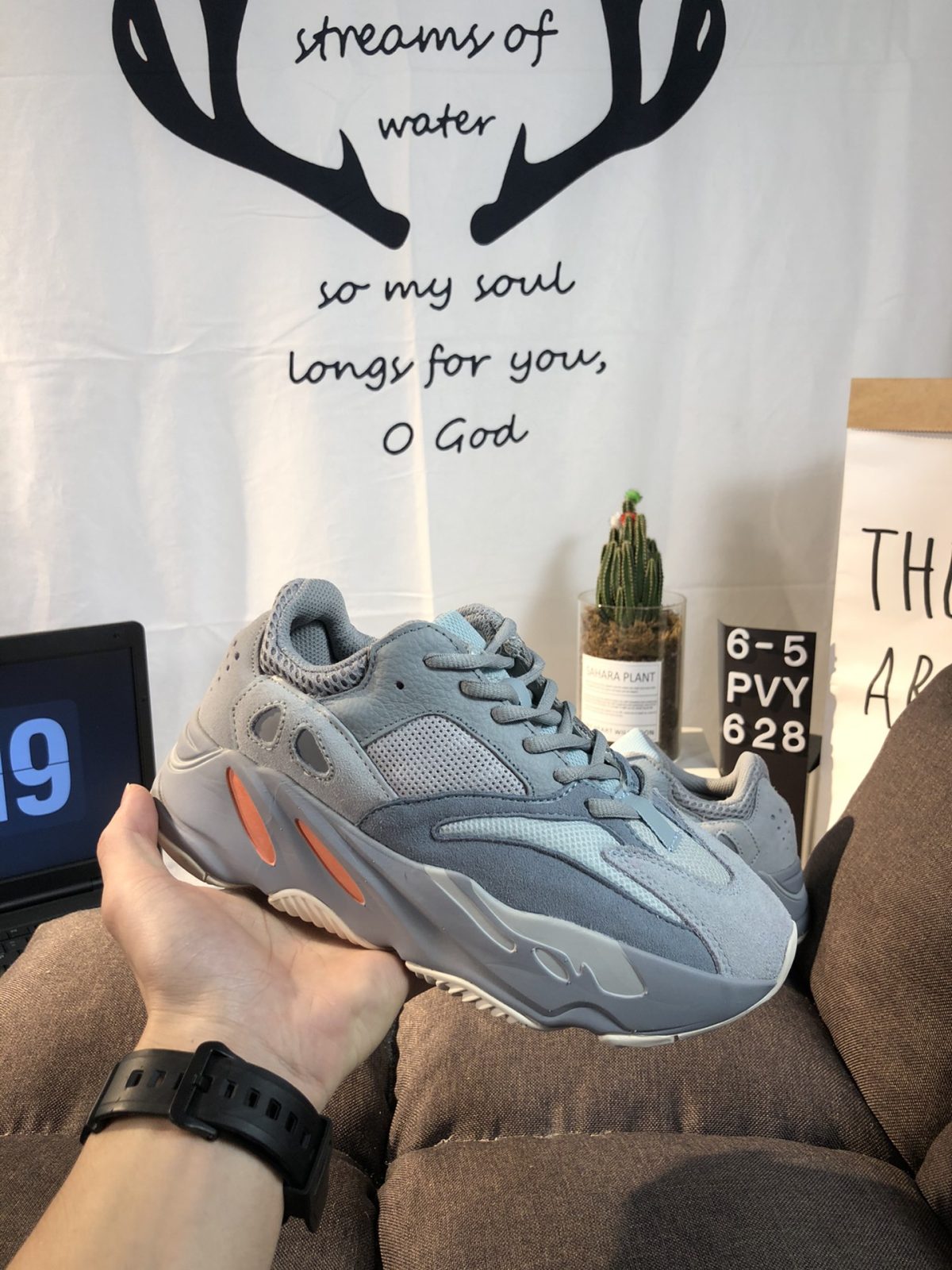 Yeezy 700 Boost Mens/Women's Sneakers Shoes 36 - 45 - Image 1