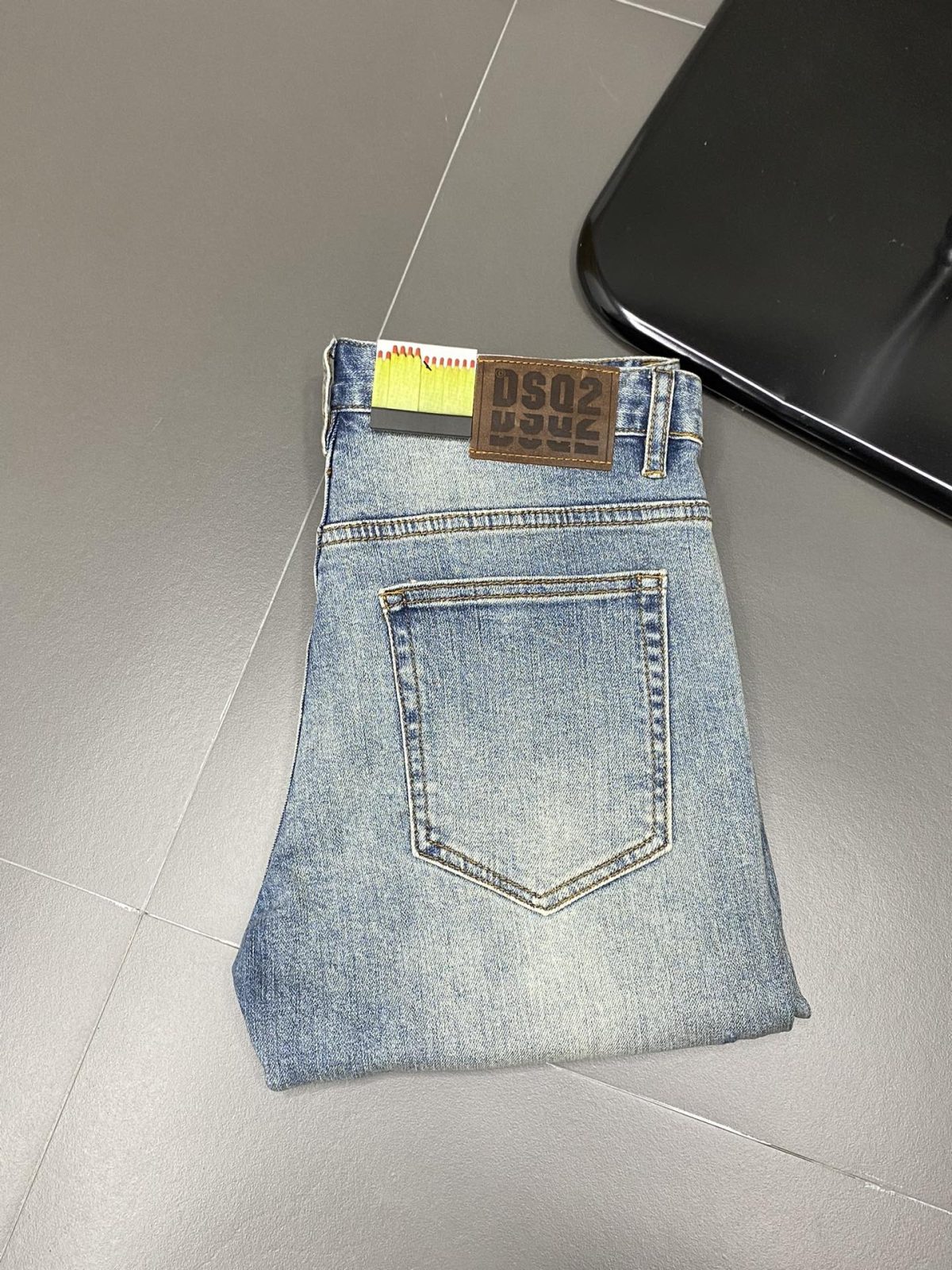 Dsquared Jeans Men Size 28-38 - Image 5