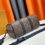 Louis Vuitton Keepall Bandoulière 25 Bags for Men - Image 9