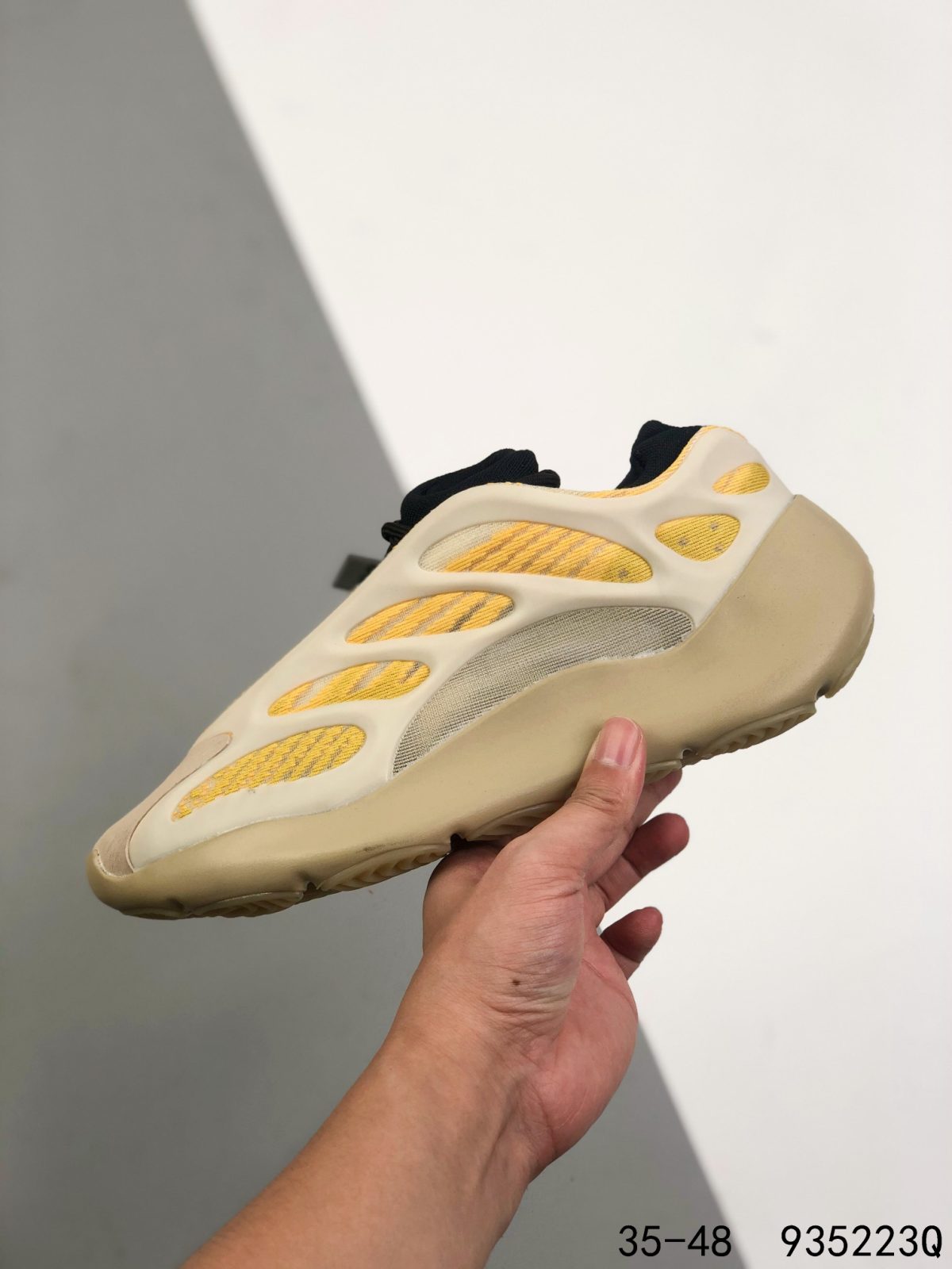 Yeezy 700 V3 Mens/Women's Sneakers Shoes 35 - 48 - Image 6