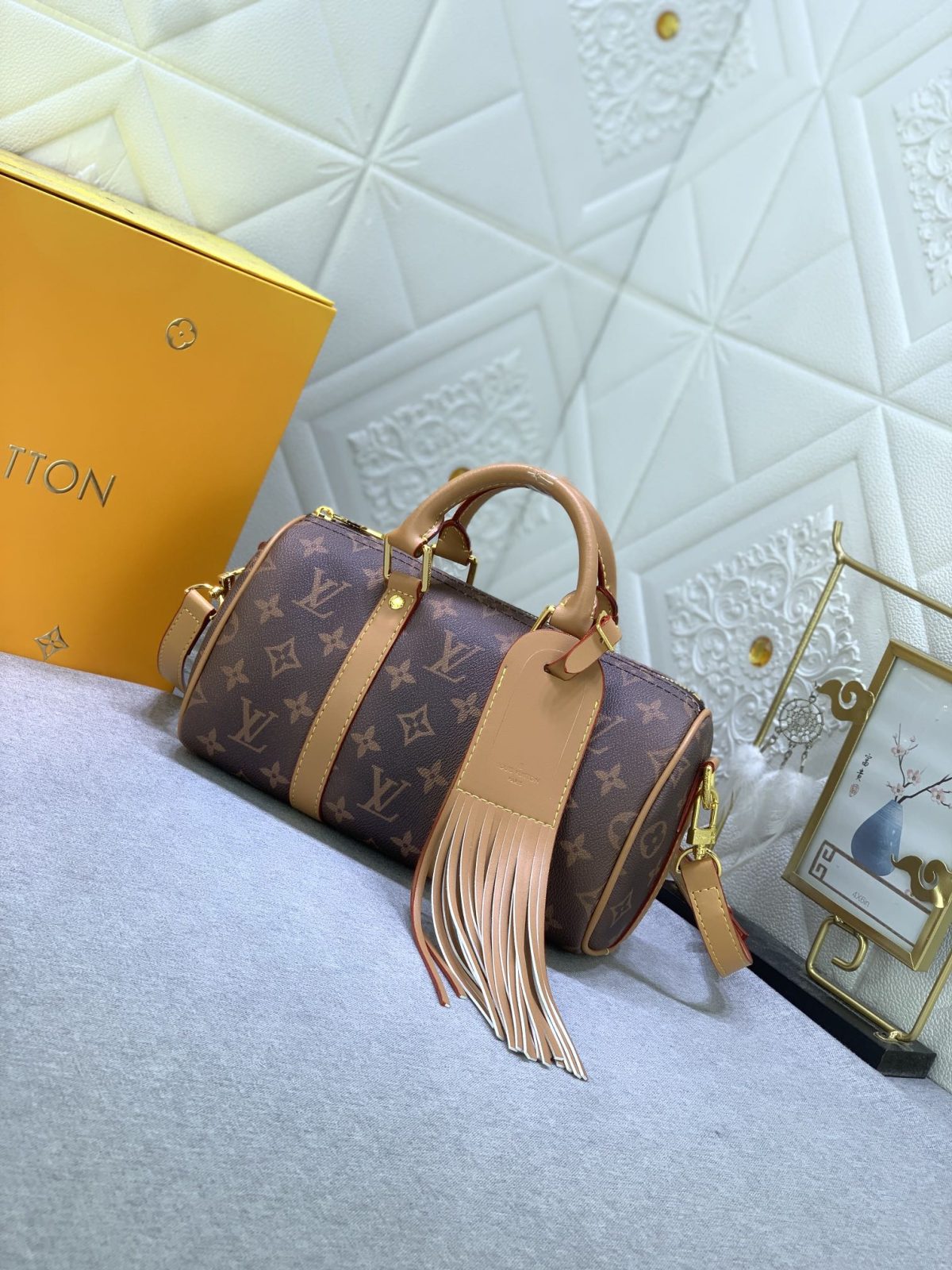 Louis Vuitton Monogram Eclipse Reverse Keepall 25 Travel Bags Size 25*15*11cm - Image 2
