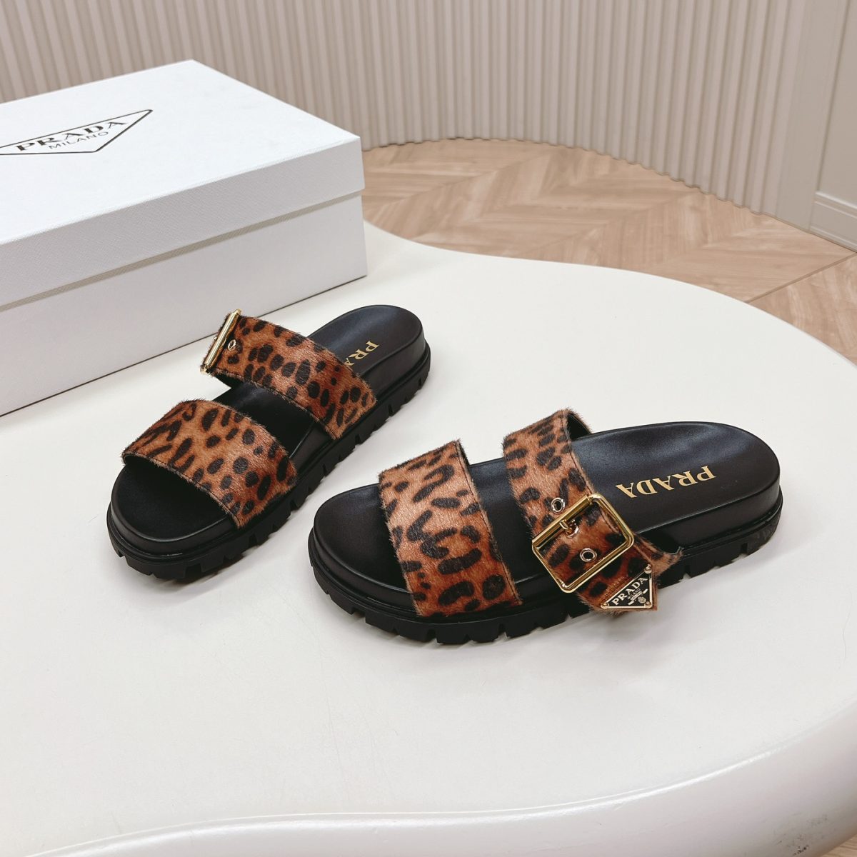 Prada 2024ss Slippers Size 36-40 - Image 1