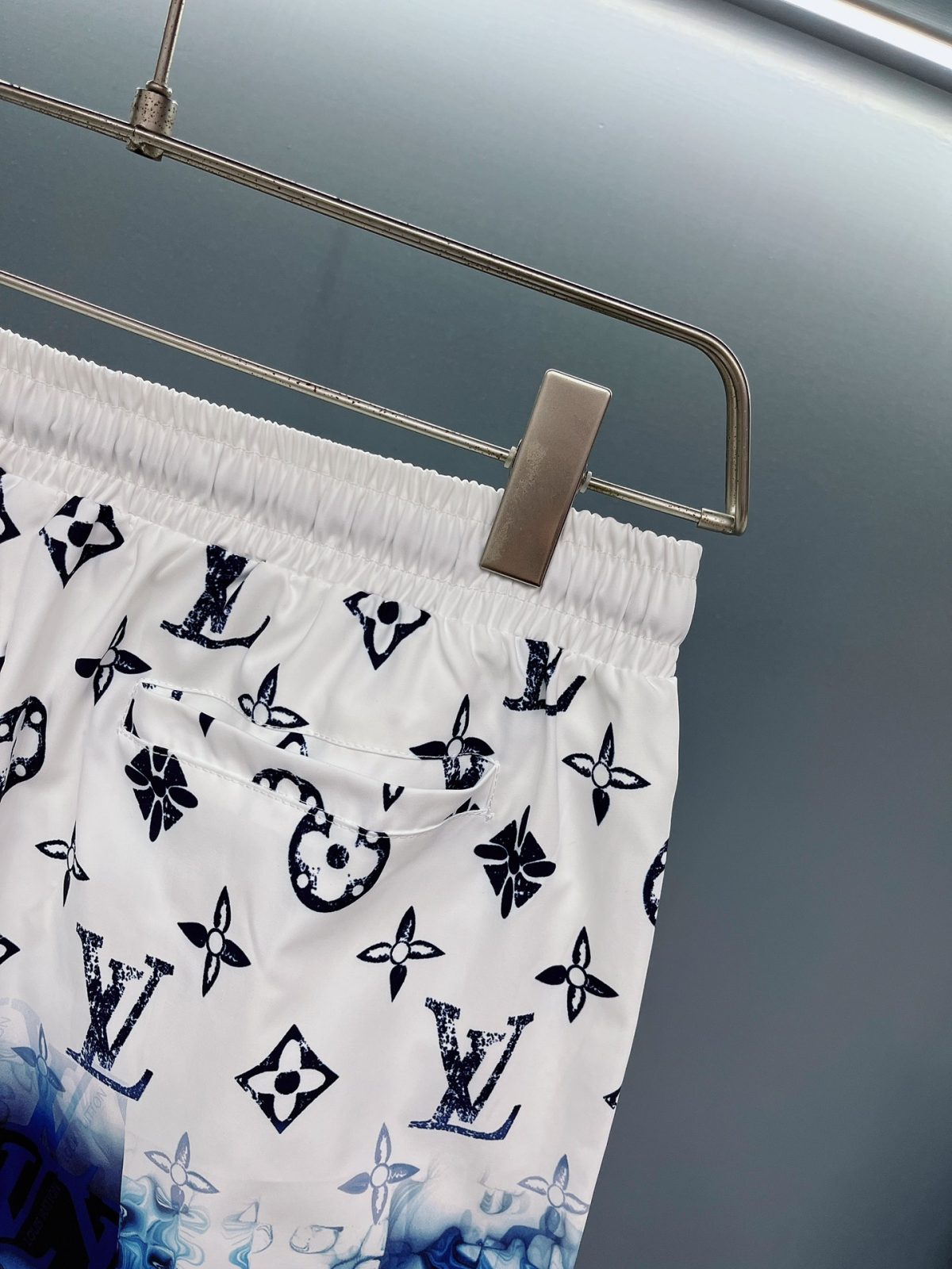 Louis Vuitton Beach Pants Size M-XXXL - Image 9