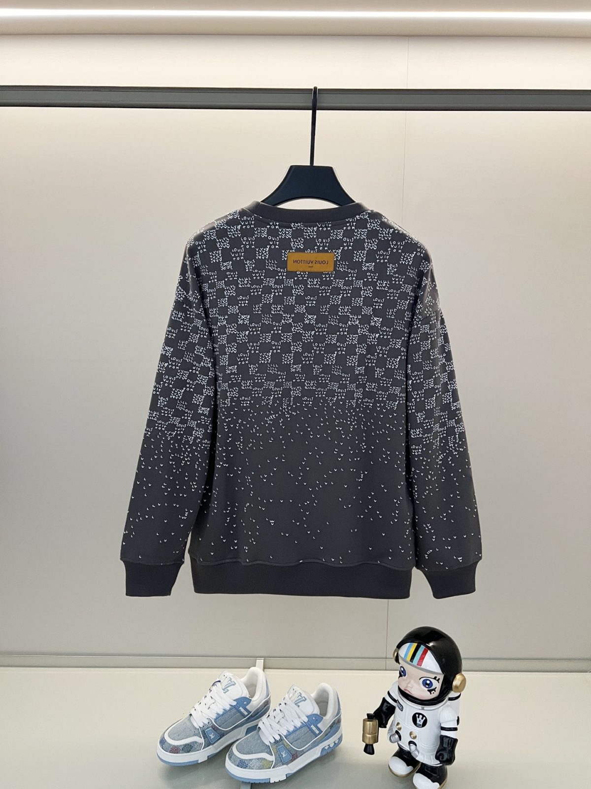 Louis Vuitton New Unisex Sweatshirt Size XS-L - Image 2