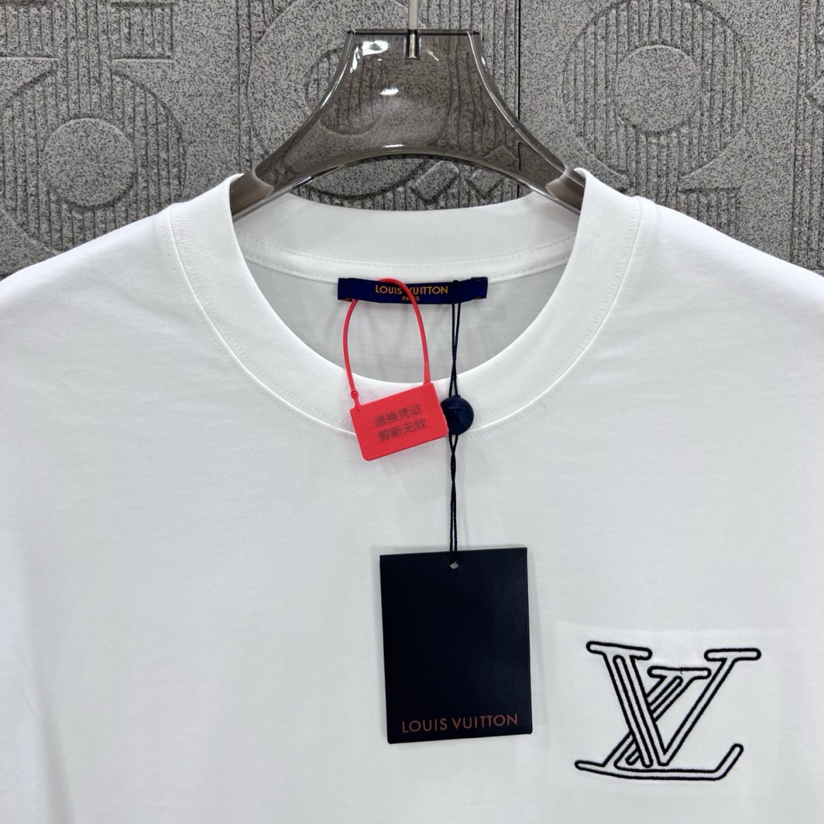 Louis Vuitton T Shirt  Embroider Logo Size XS-L - Image 6