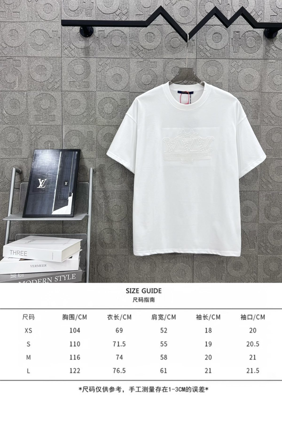 Louis Vuitton T Shirt  Embroider Logo Size XS-L - Image 9