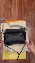 Louis Vuitton M30233 Outdoor Messenger Men Bags Size 29.5*20*10.5cm - Image 2