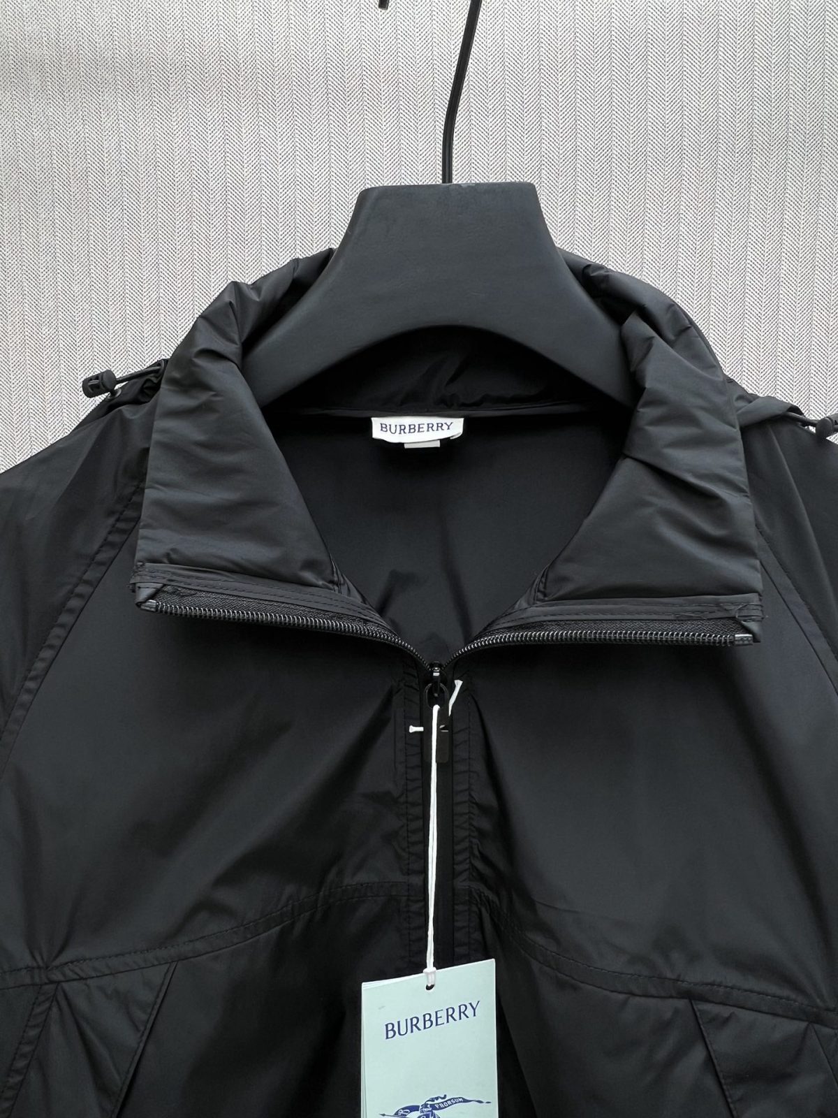 Burberry 2025fw New Jacket Size S-XL - Image 3