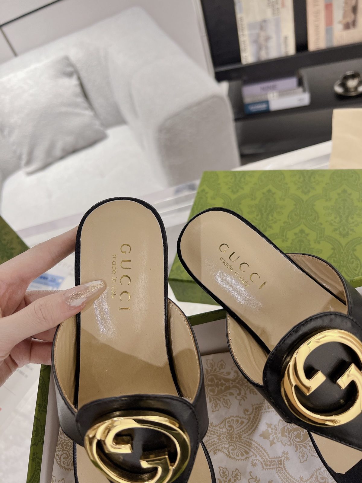 Gucci Blondie Slippers Size 36-40 - Image 7