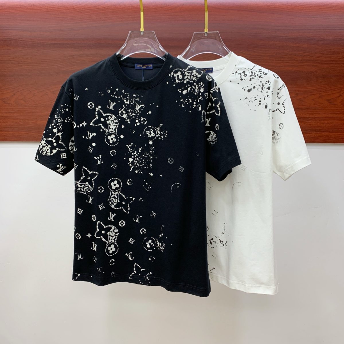 Louis Vuitton 25ss Men T Shirt M-XXXL - Image 1