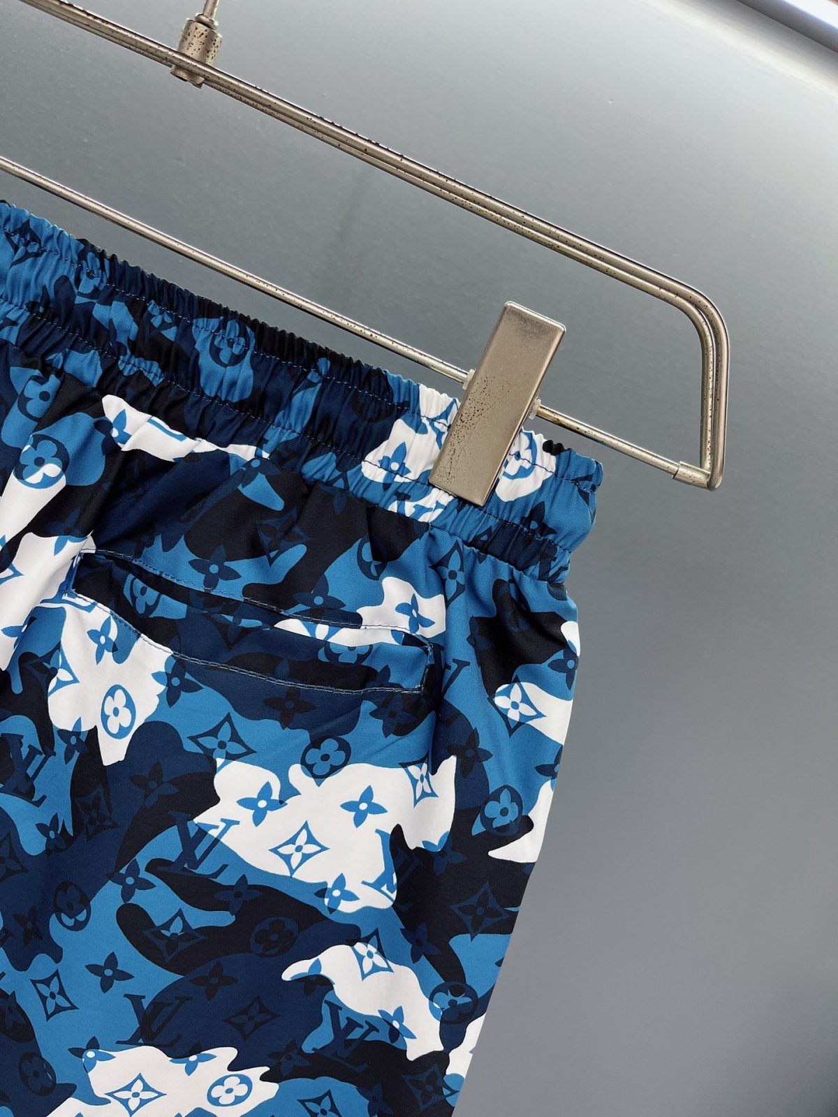 Louis Vuitton Beach Pants Size M-XXXL - Image 9