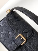 Louis Vuitton M83300 Nano Diane Women Shoulder Bags Size 19*10.5*6cm - Image 5