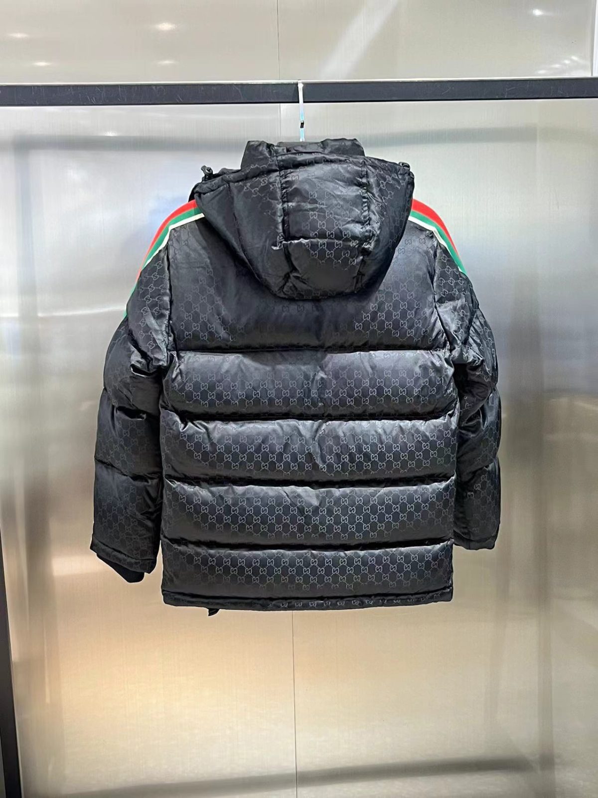 Gucci Winter Down Jacket Size S-2XL - Image 4