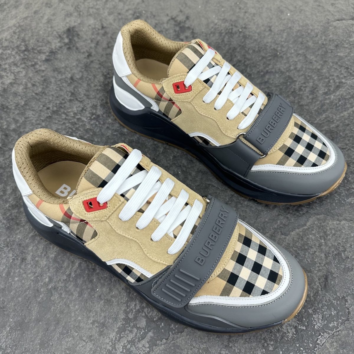 Burberry Vintage Sneaker Size 36-46 - Image 2