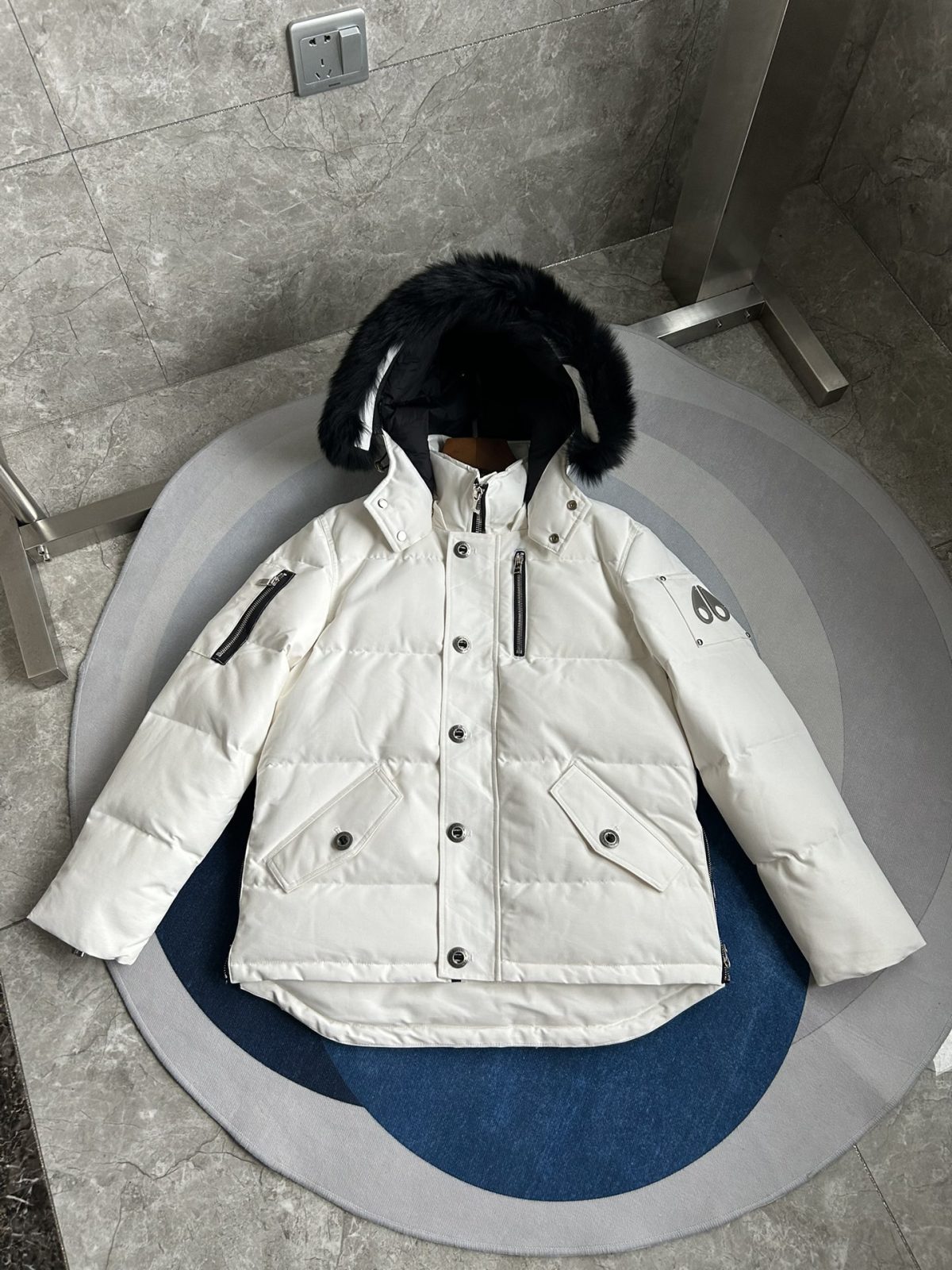 Moose Knuckles 06 Men Winter Jacket Size S-XXL White - Image 3