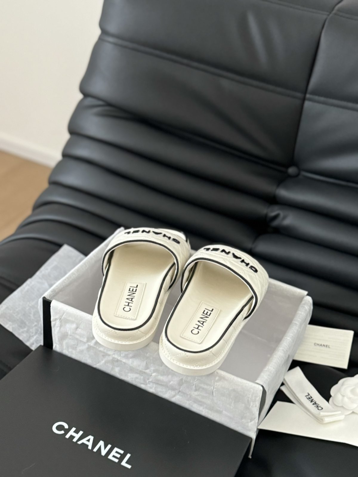 Chanel 2024 New Slippers Size 36-41 - Image 4