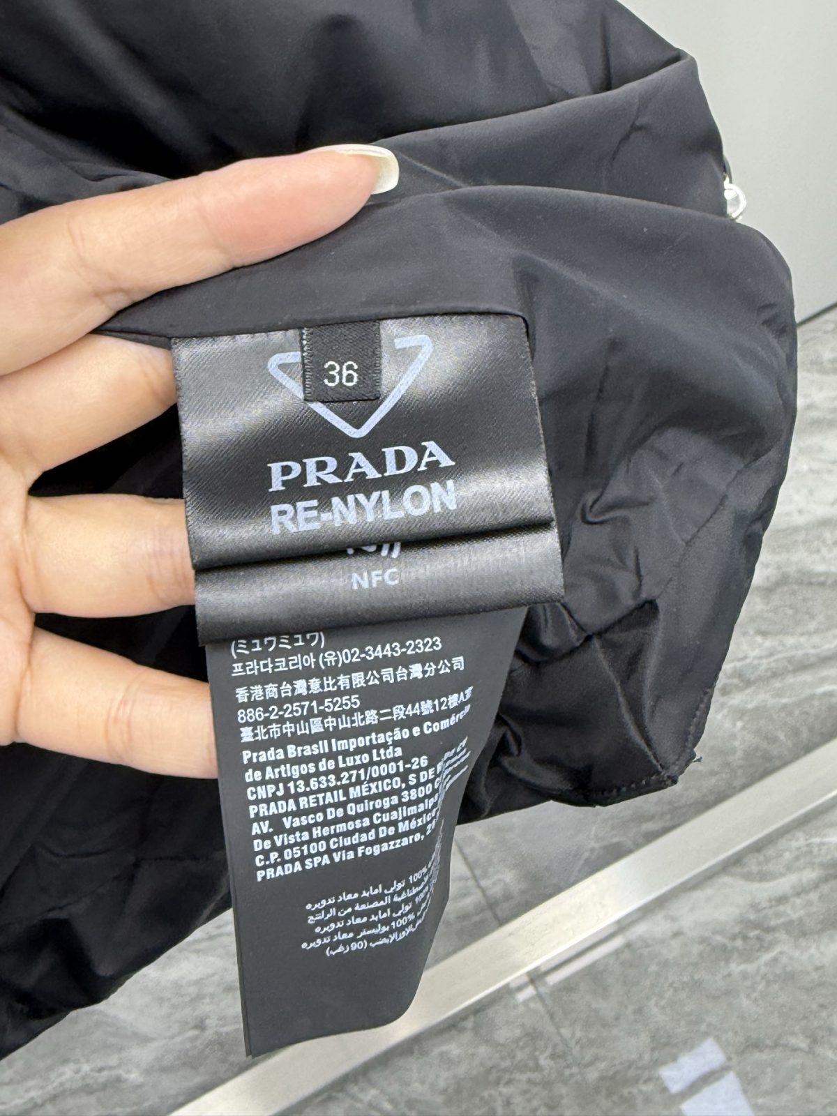Prada 25ss Women Down Jacket Size S-L - Image 8