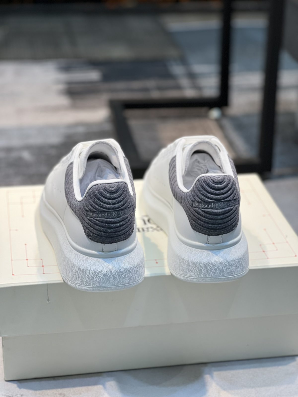 Alexander McQueen Men's/Women Sneakers Shoes Gr. 36 - 46 - Image 9