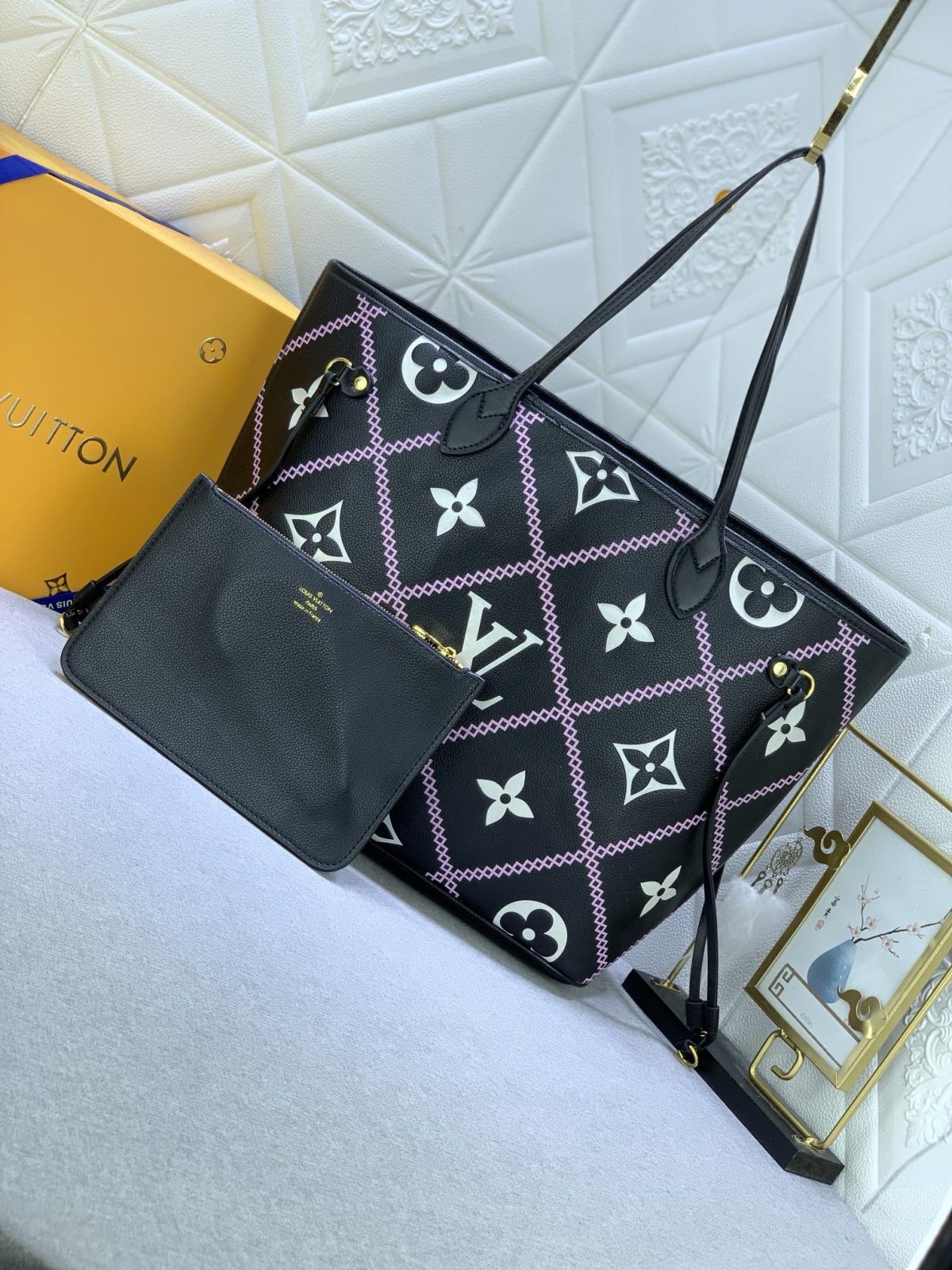 Louis Vuitton Shopping Bags 31*28*14cm - Image 2
