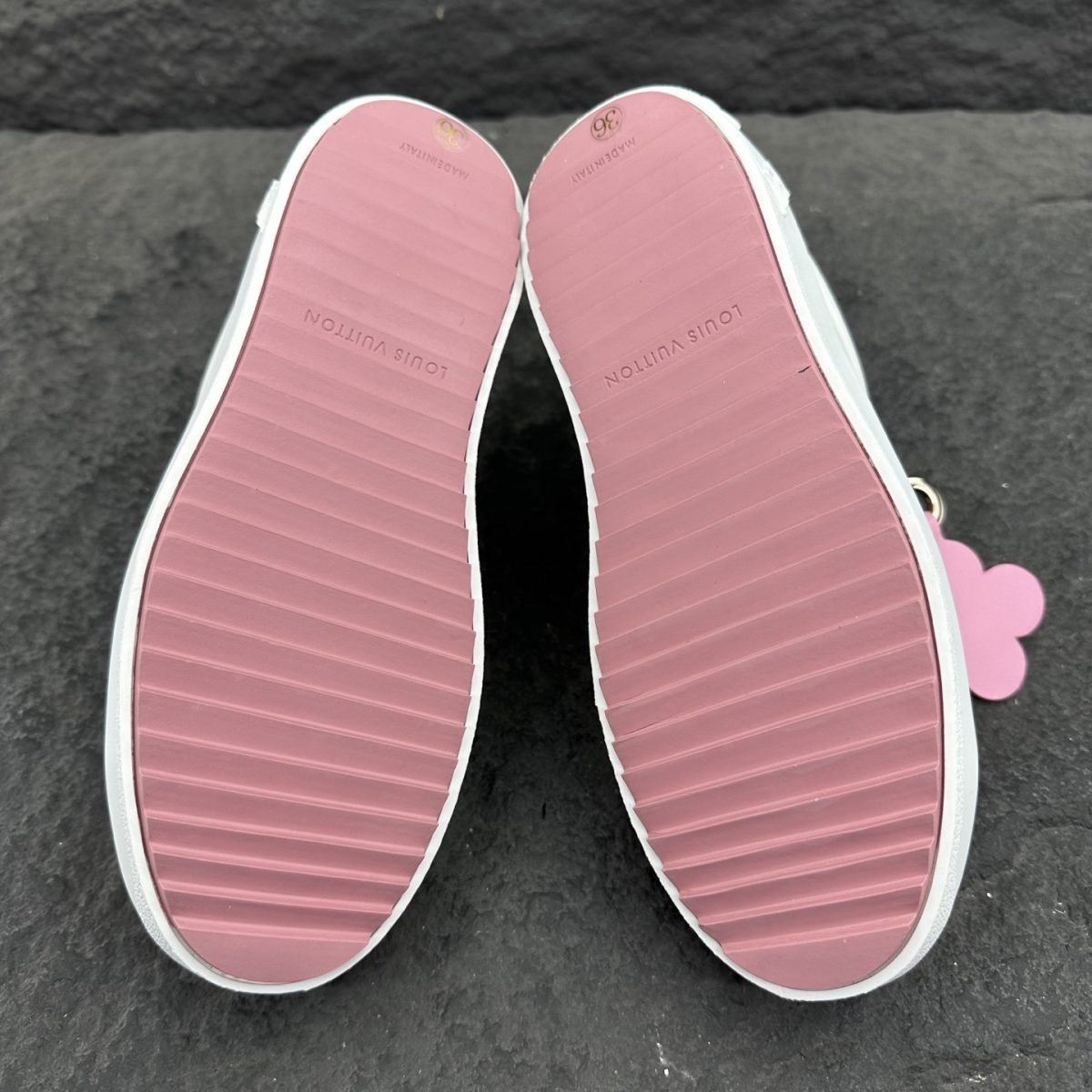 Louis Vuitton Time Out Sneaker Size 36-46 - Image 6