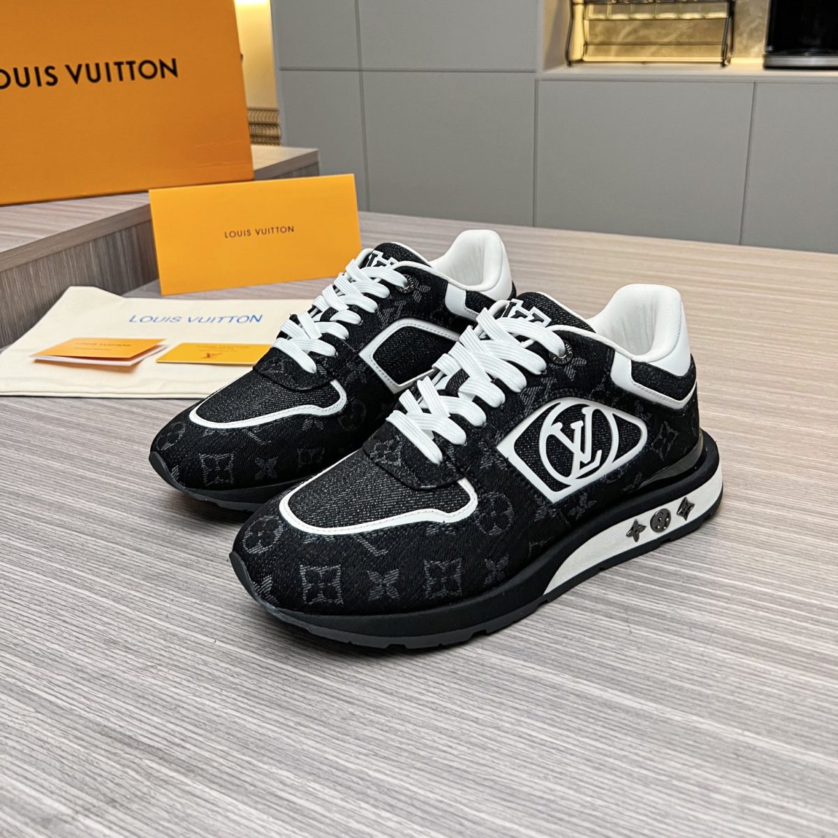 Louis Vuitton 2024ss Runaway Sneaker Size 40-46 - Image 1